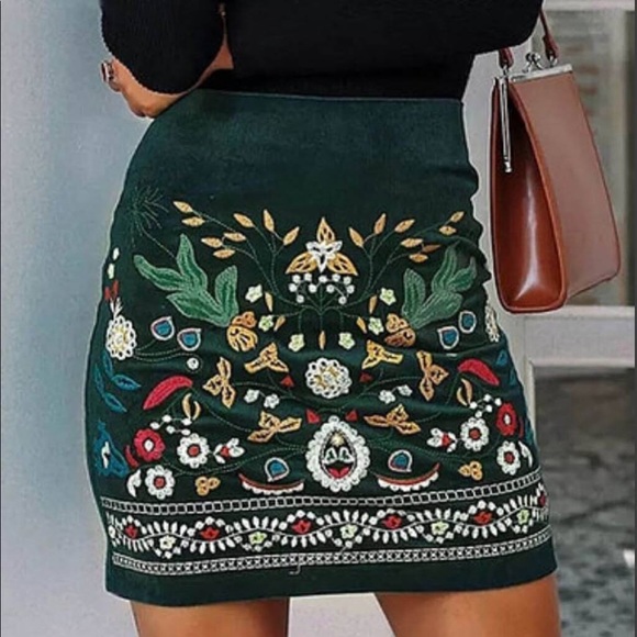 SIMPLEE Dresses & Skirts - NWT SIMPLEE Embroidered Corduroy High Waist Skirt XL